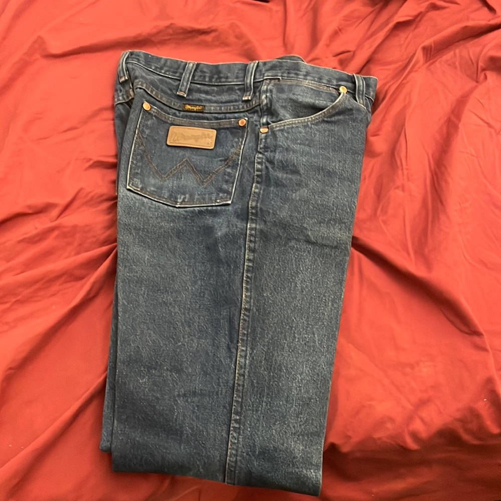 32x34 wrangler slim cowboy cut jeans